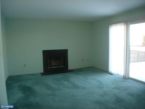 4th image of 24 Montceau Dr