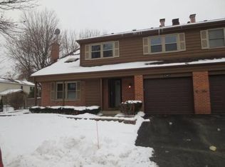 1247 E Evergreen Dr, Palatine, IL 60074