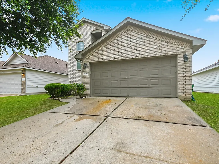 14511 Long Meadow Dr — Photo 2