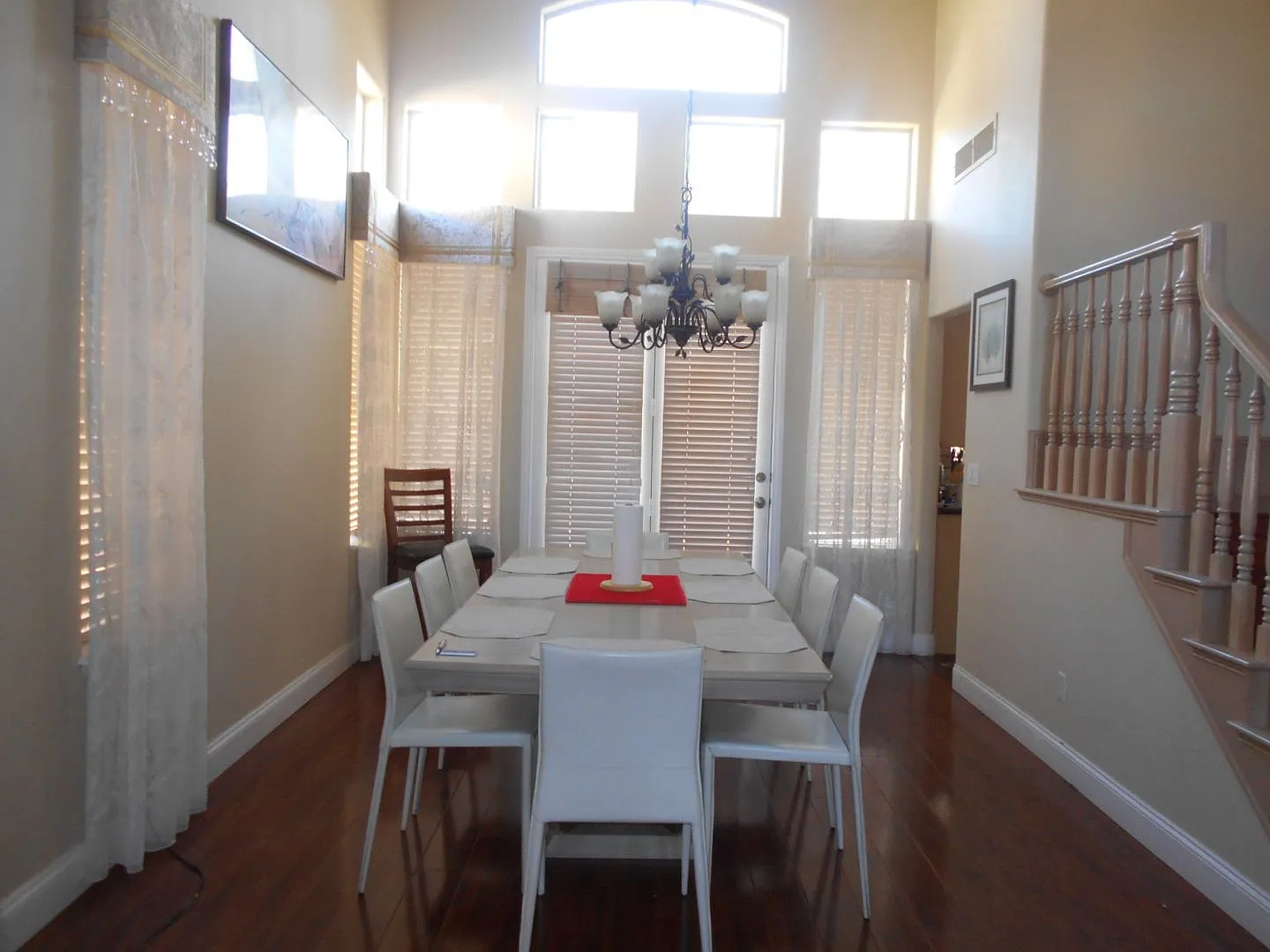Desert Shore Beautiful 4 Bedroom Home! — Photo 2