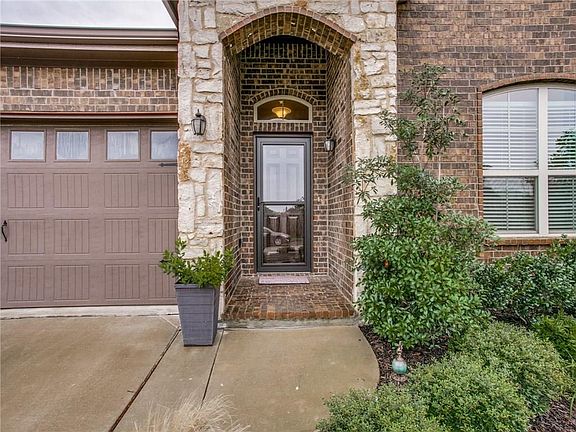 2nd image of 5008 Armadale Dr