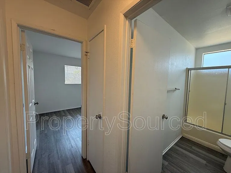 1944 Hickock Ct — Photo 23