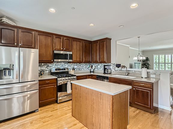 3rd image of 1148 Chelsea Dr #1148