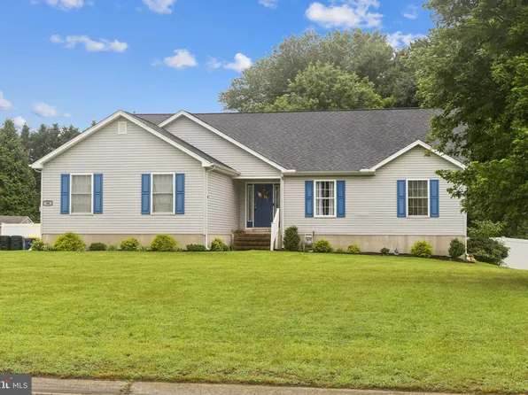 39 Hardwood Dr, Dover, DE 19904