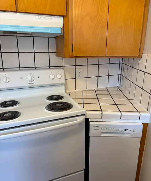 3201 Star Ave — Photo 6