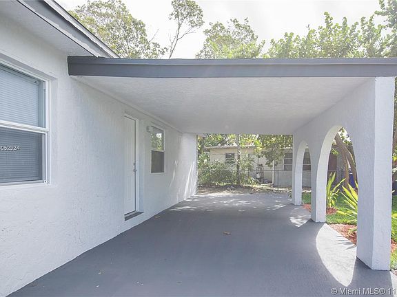 4th image of 154 NW 29th Ave