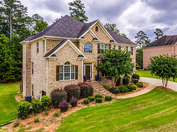 2nd image of 2139 Crest Wood Dr