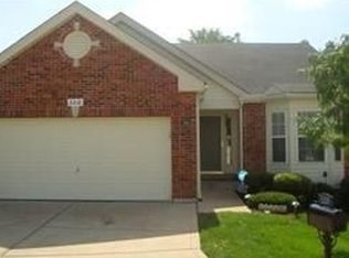 3218 Woodridge Center Pkwy, Saint Louis, MO 63129