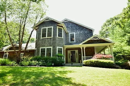 77 Northside Dr