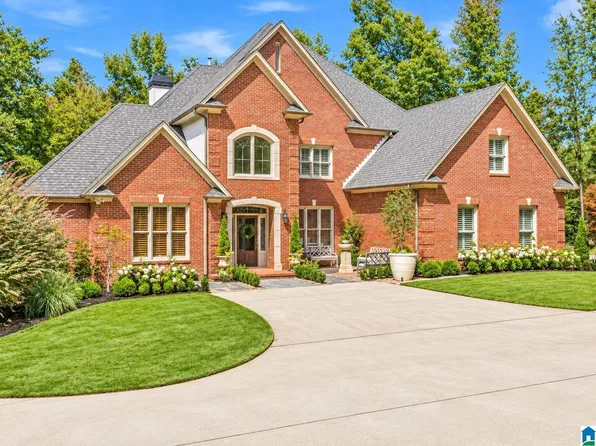 5028 Castle Rock Dr, Birmingham, AL 35242