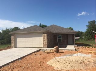 209 E Glendale Ln, Rogers, AR 72758