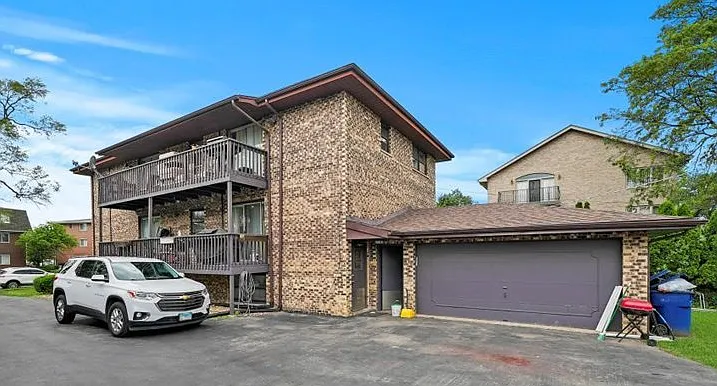 3 bed, 1400 sqft, $2,350 — Photo 2