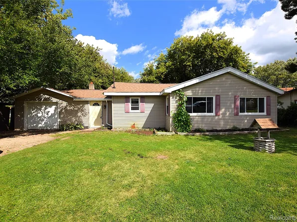 908 Tyler Rd, Lennon, MI 48449