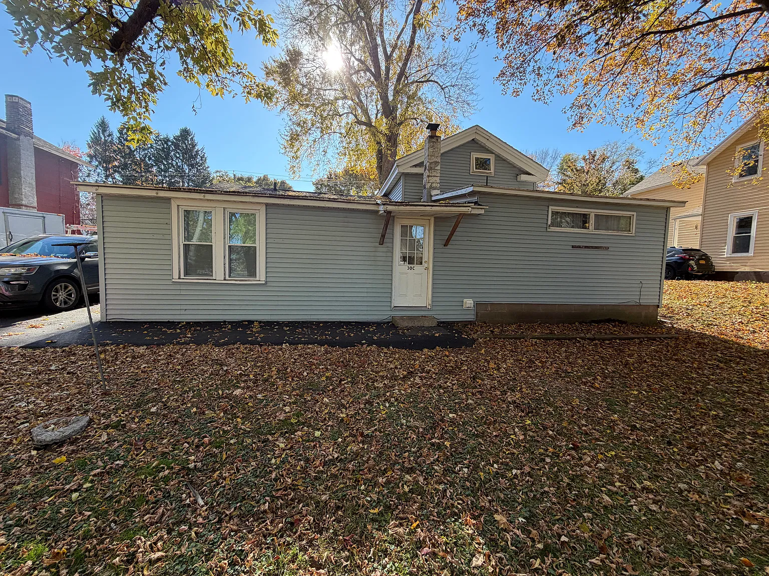 1 bed, 900 sqft, $1,350 — Photo 1