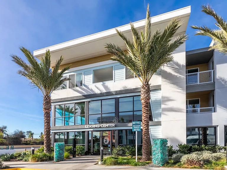 Bevel Apartments — Photo 49