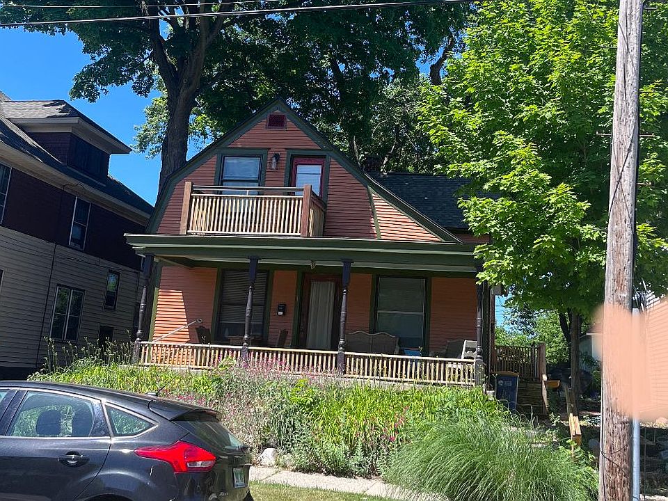1st image of 21 Dennis Ave SE #2