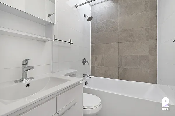 Rented by REZI | media 8