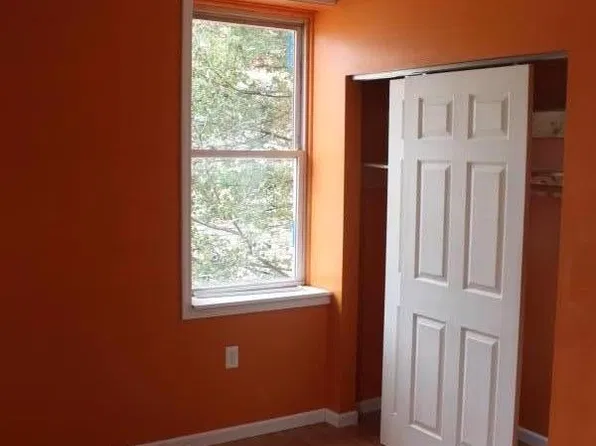 301 Warner St APT 2, Cincinnati, OH 45219
