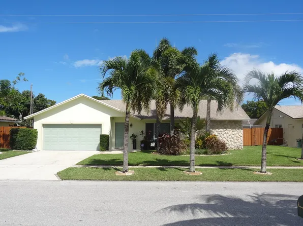 127 Orchard Ridge Ln, Boca Raton, FL 33431