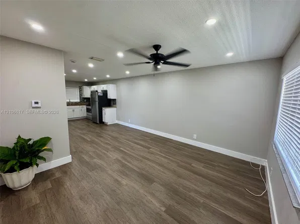 5410 NW 16th St #1, Fort Lauderdale, FL 33313