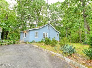 735 S Riverside Dr, Neptune, NJ 07753