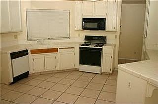 5th image of 1091 Teakwood St
