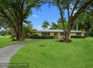 119 W Esperanza Ave, Clewiston, FL 33440