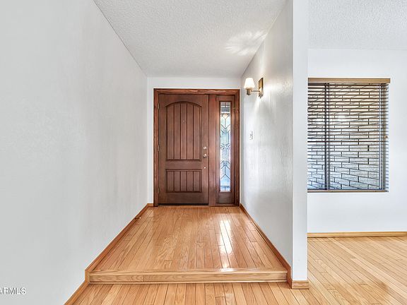 3rd image of 1529 E MCNAIR Drive