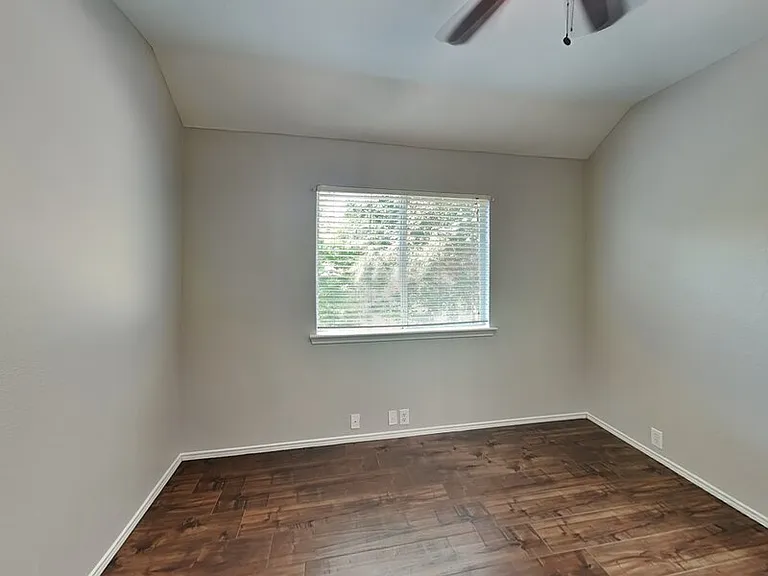 2815 Saint Maria Dr — Photo 12