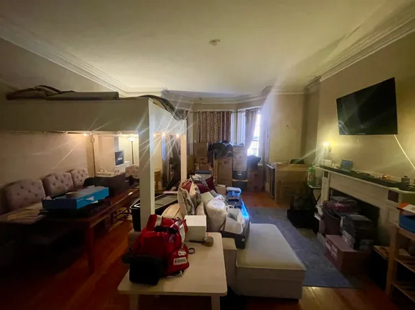 211 Beacon St APT 3F, Boston, MA 02116