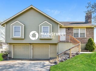 505 NW Willow Dr, Grain Valley, MO 64029