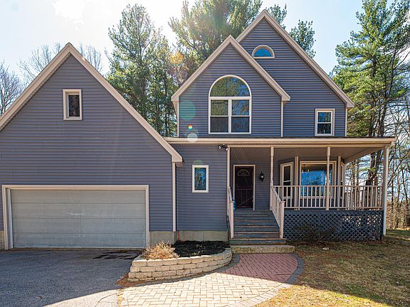2nd image of 4 Little Hales Ln