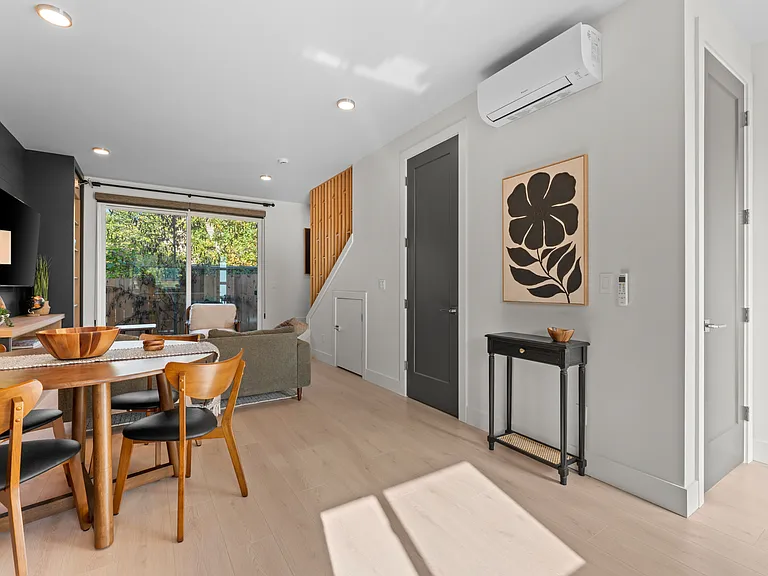 5175 SE 28th Ave — Photo 8