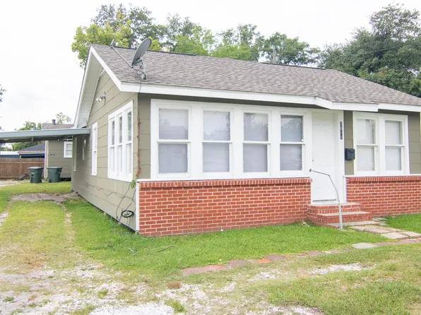 2608 Common Street, 2608 Common St #1/2, Lake Charles, LA 70601