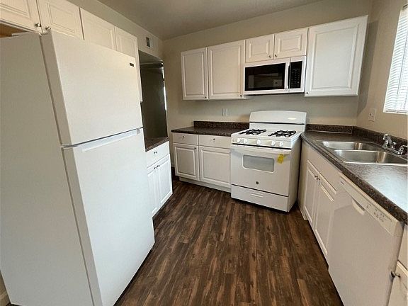 5th image of 4843 Lana Dr