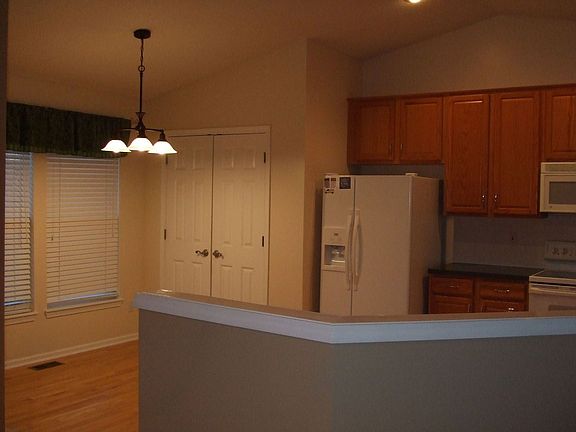4th image of 15337 W 156th St
