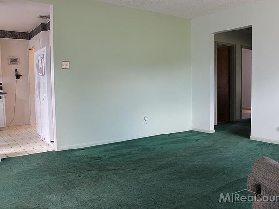 4th image of 26101 Bryan St