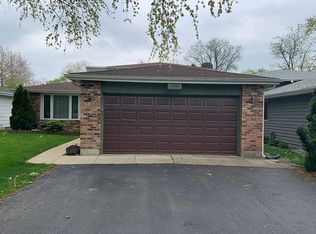 1545 Maple Ave, Downers Grove, IL 60515