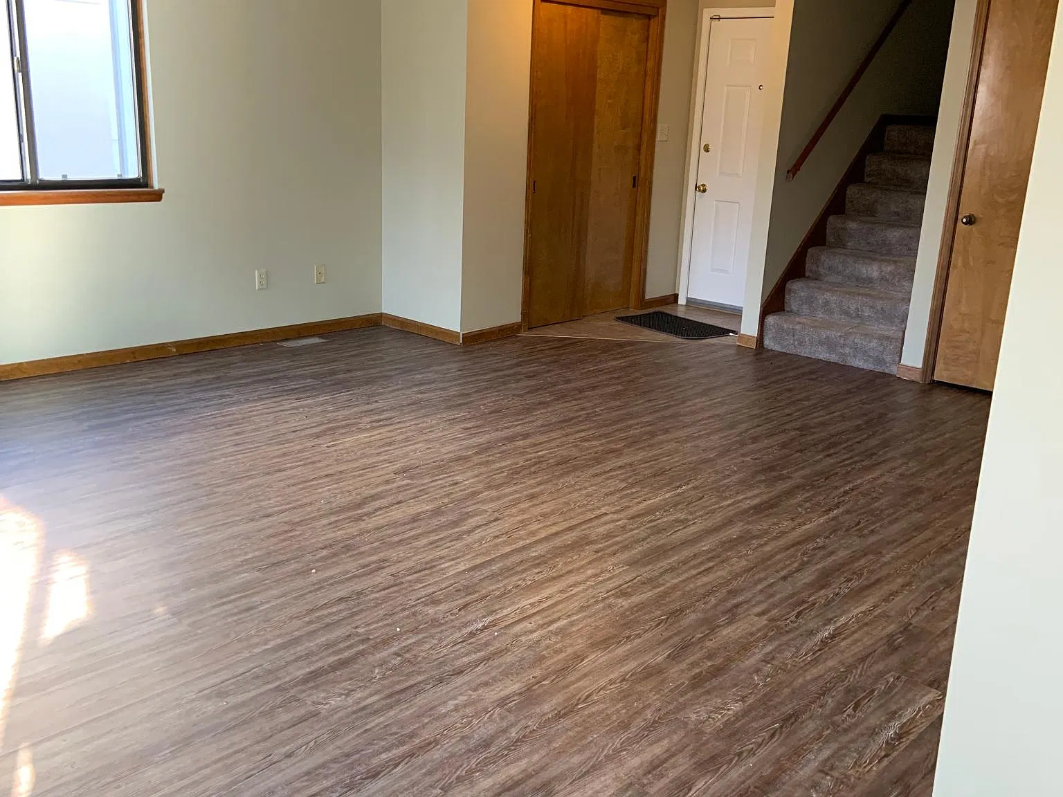 2 bed, 1.5 bath, $1,300 — Photo 4