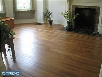 4th image of 101 W La Crosse Ave