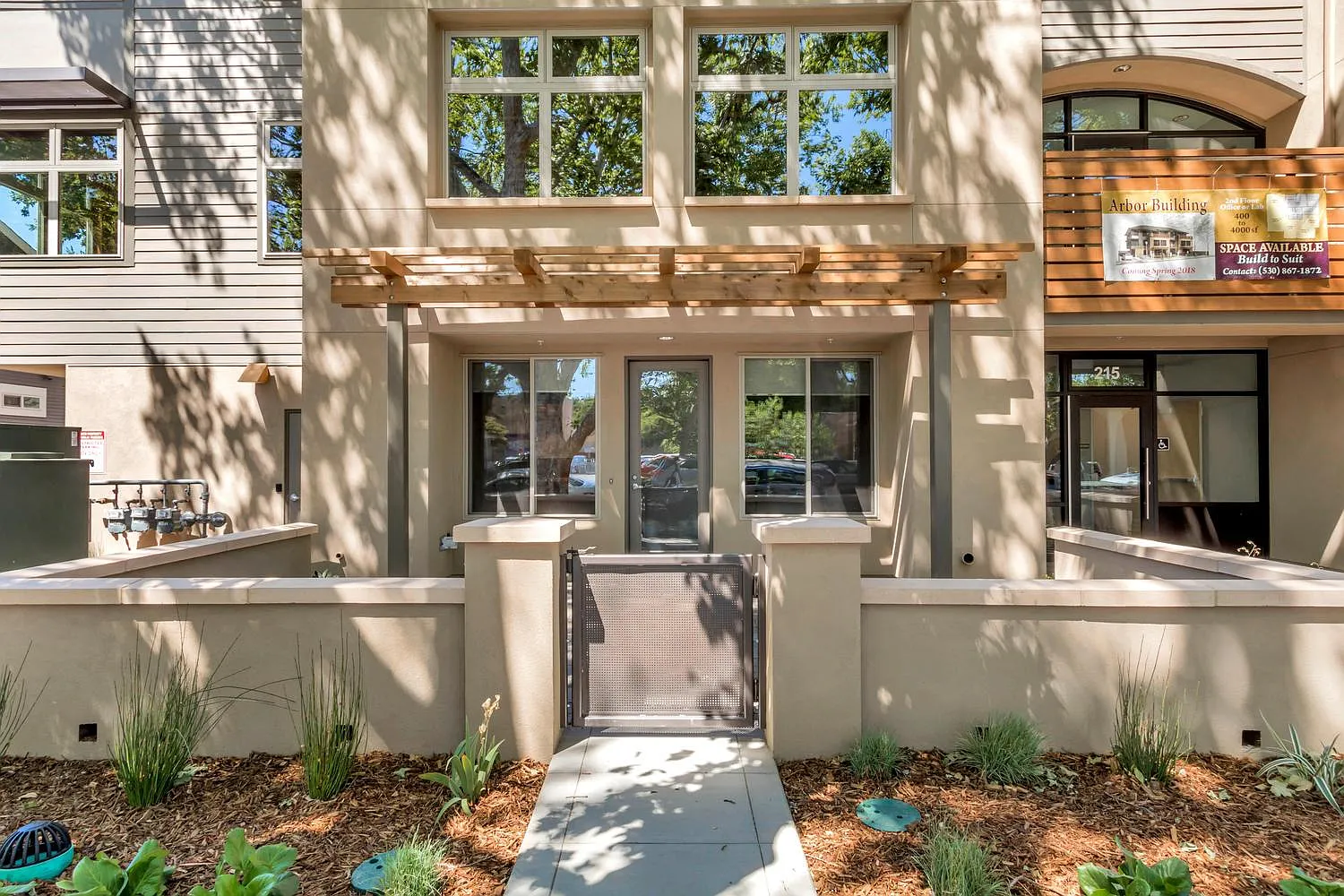 2 bed, 979 sqft, $2,800 — Photo 1