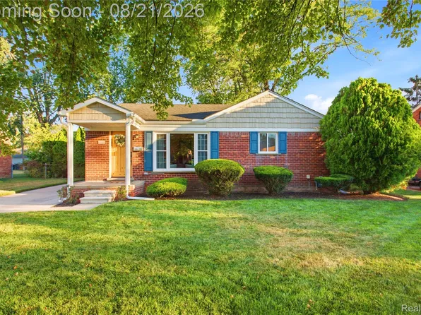30155 Richland St, Livonia, MI 48150