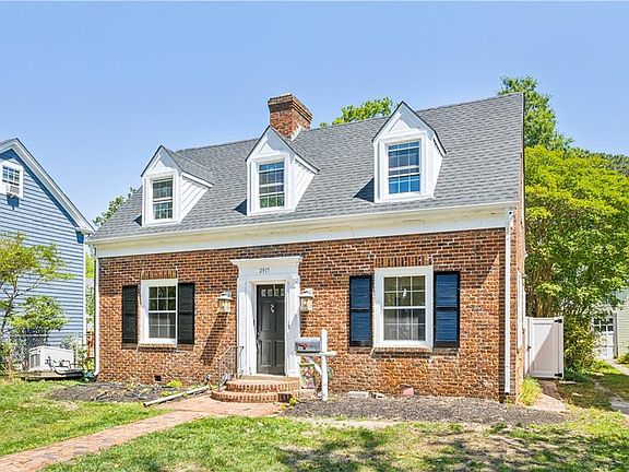2nd image of 2917 Chesapeake Ave