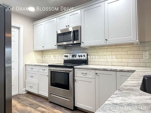 3rd image of 307 Orange Blossom Dr