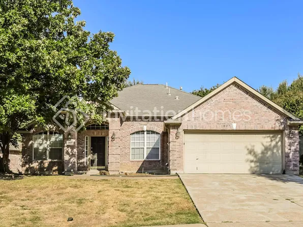 1907 Winter Park Dr, Mansfield, TX 76063