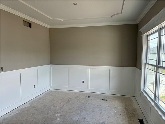 5th image of 8713 N Cypress Ct