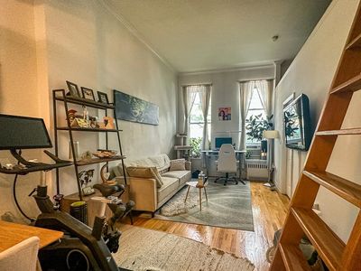28 W 96th St APT 3, New York, NY, 10025