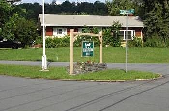 1st image of 1 Oakwood Dr