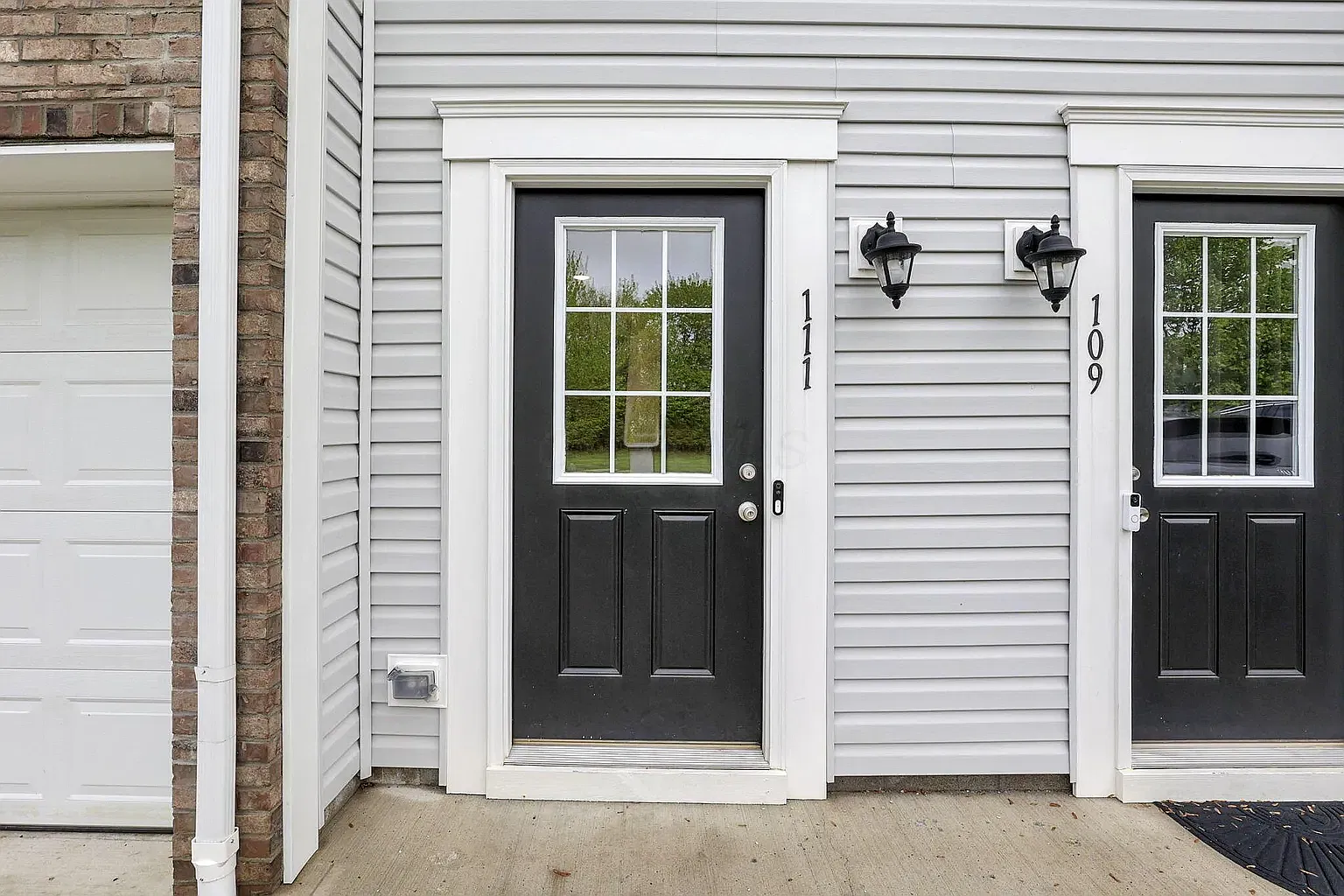 111 Coyote Willow Dr — Photo 3