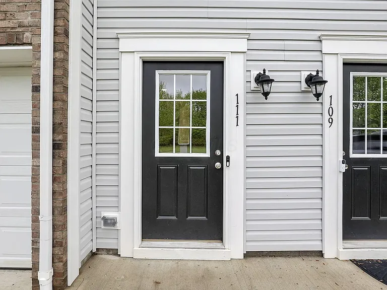 111 Coyote Willow Dr — Photo 3